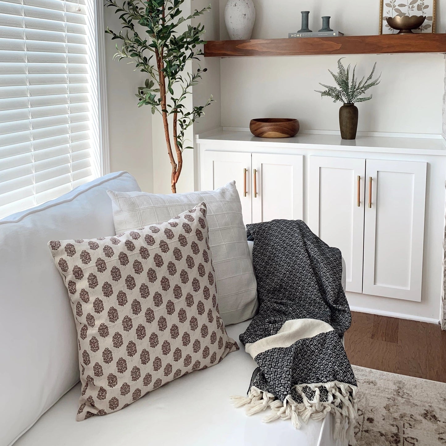 The Loomia | Adrian Large Cotton Throw